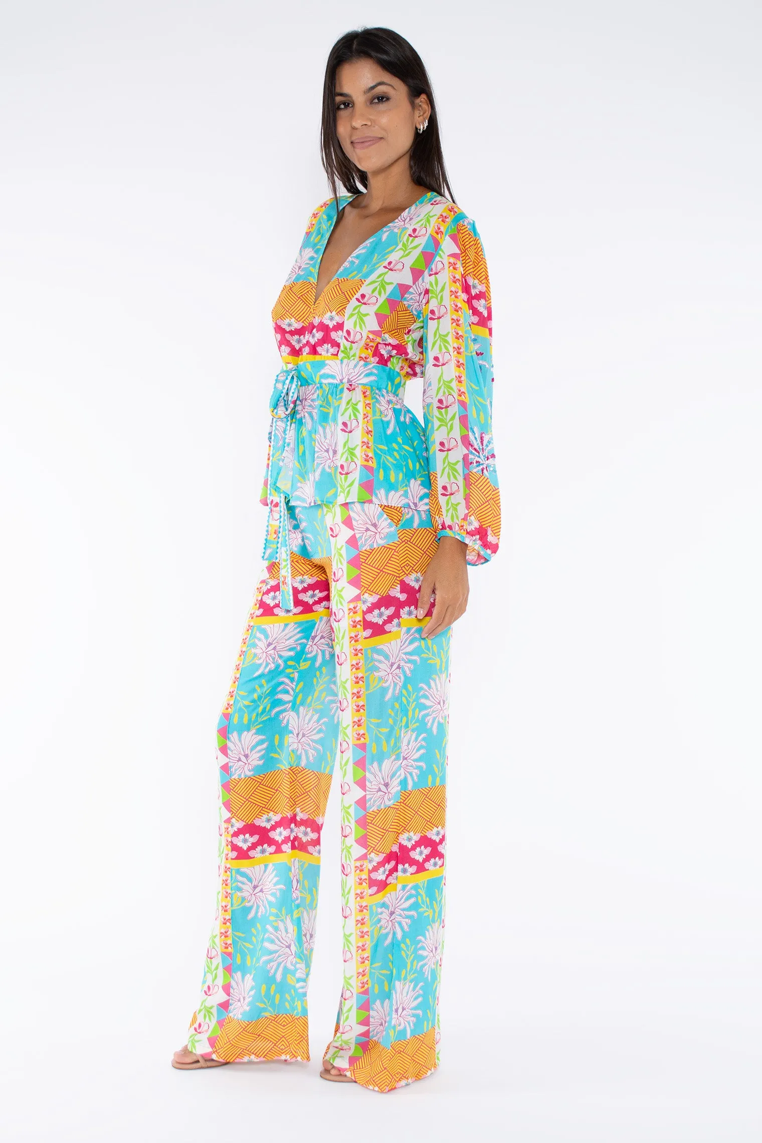 GABRIELA PANT - CAPRI FLOWERS IN SPRING
