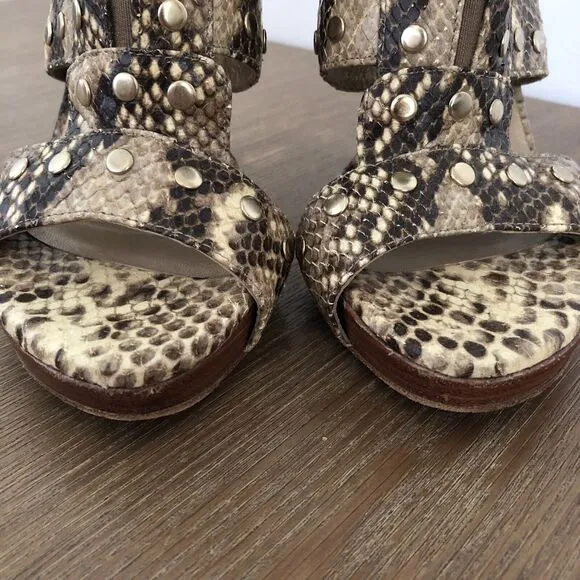 Stuart Weitzman Snakeskin Leather Heels Womens 7 Airforce Roccia Stud Stiletto